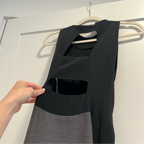 Roland Mouret black midi dress - Picture 6 of 9